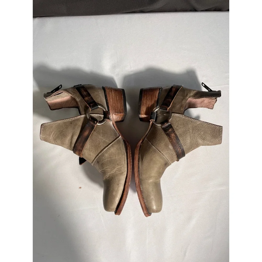 Freebird by Steven Truce Grey Leather Harness Cutout Ankle Boots Square Toe 9